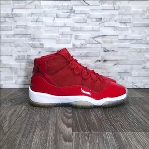 Jordan 11s